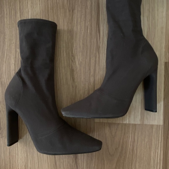 Yeezy Season 6 Graphite Canvas Ankle Boots - Picture 6 of 10